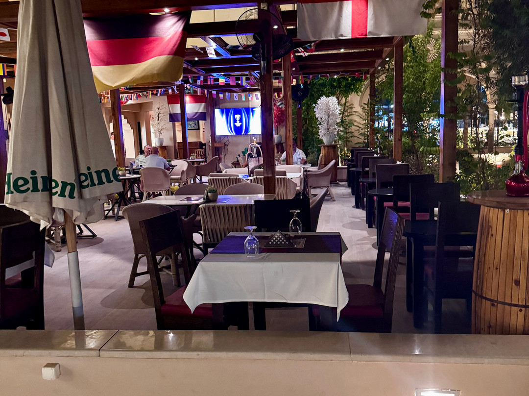 SkyLine Sports Bar Hurghada