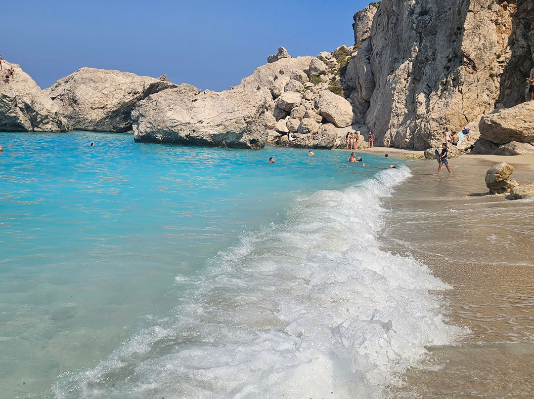 Kathisma Beach-Agios Nikitas必去景点