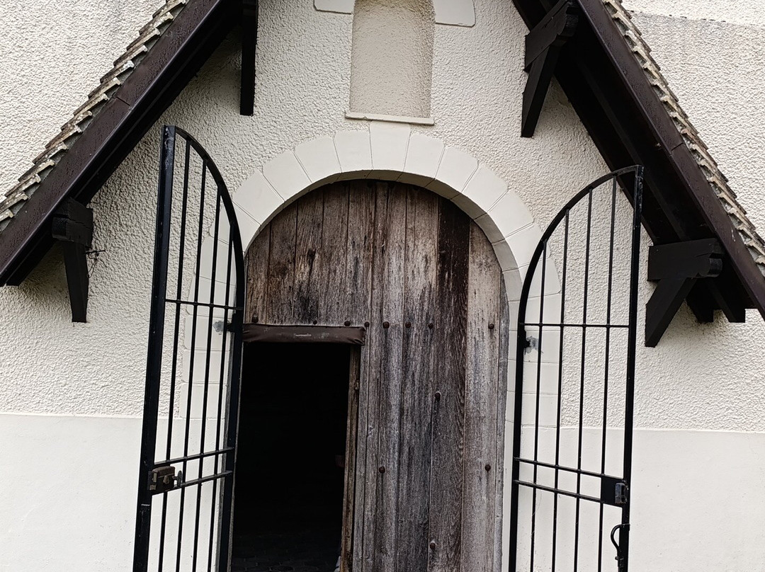 Eglise Sainte Madeleine-Trie-Chateau必去景点