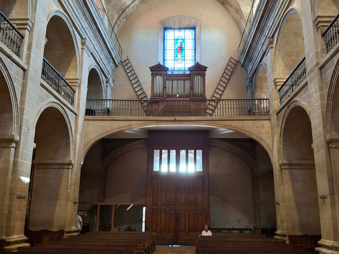 Iglesia de Santa Eufemia-奥伦塞省必去景点