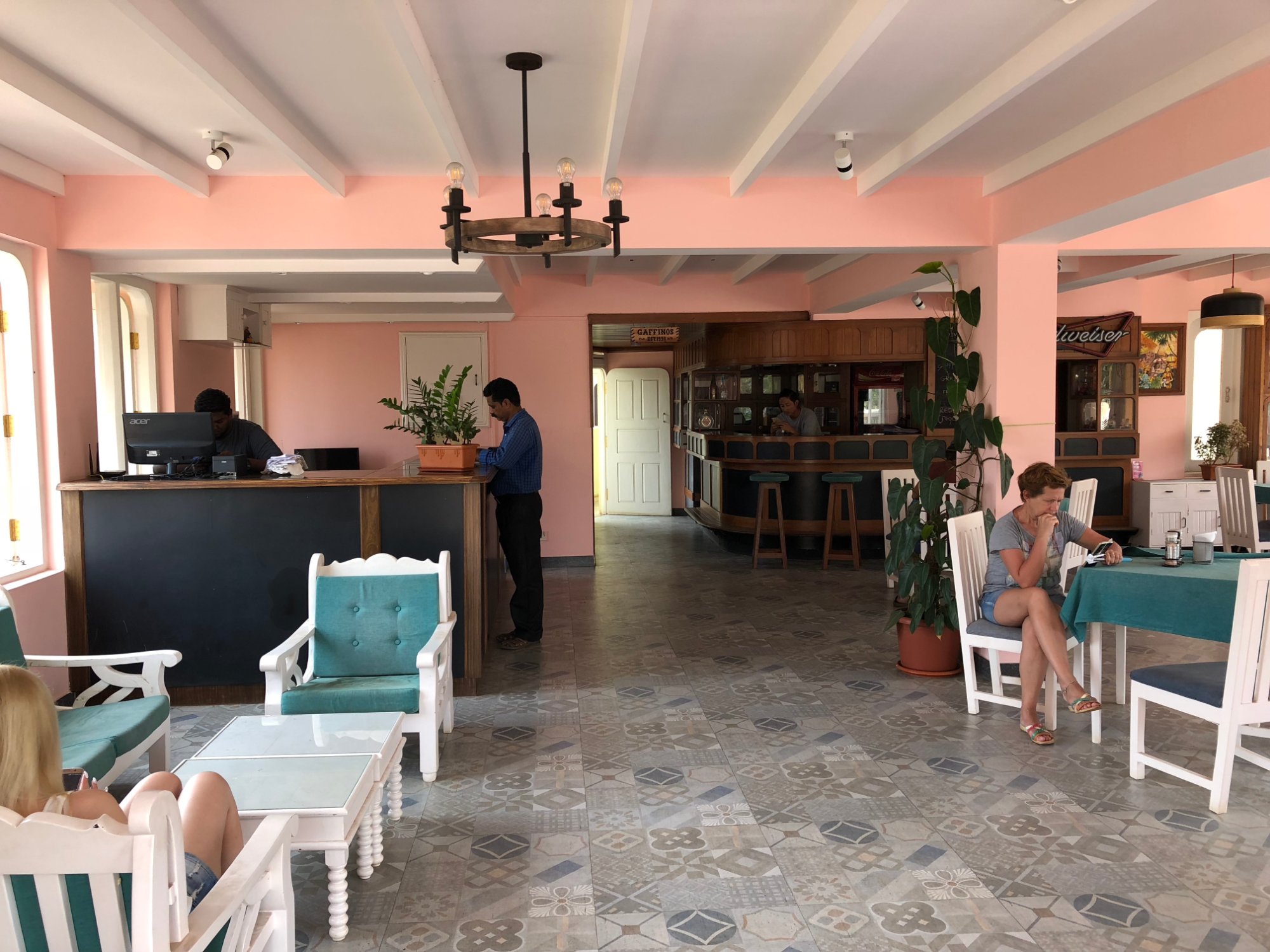 Gaffino's Beach Resort-官方