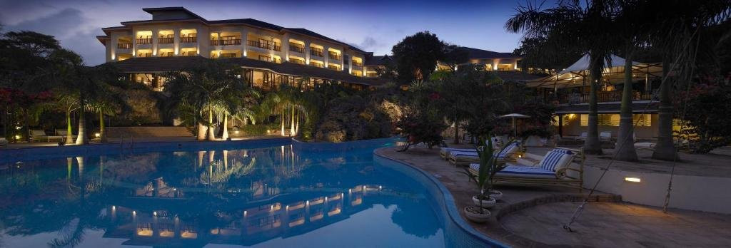 迪亚尼礁石海滩Spa度假酒店主图