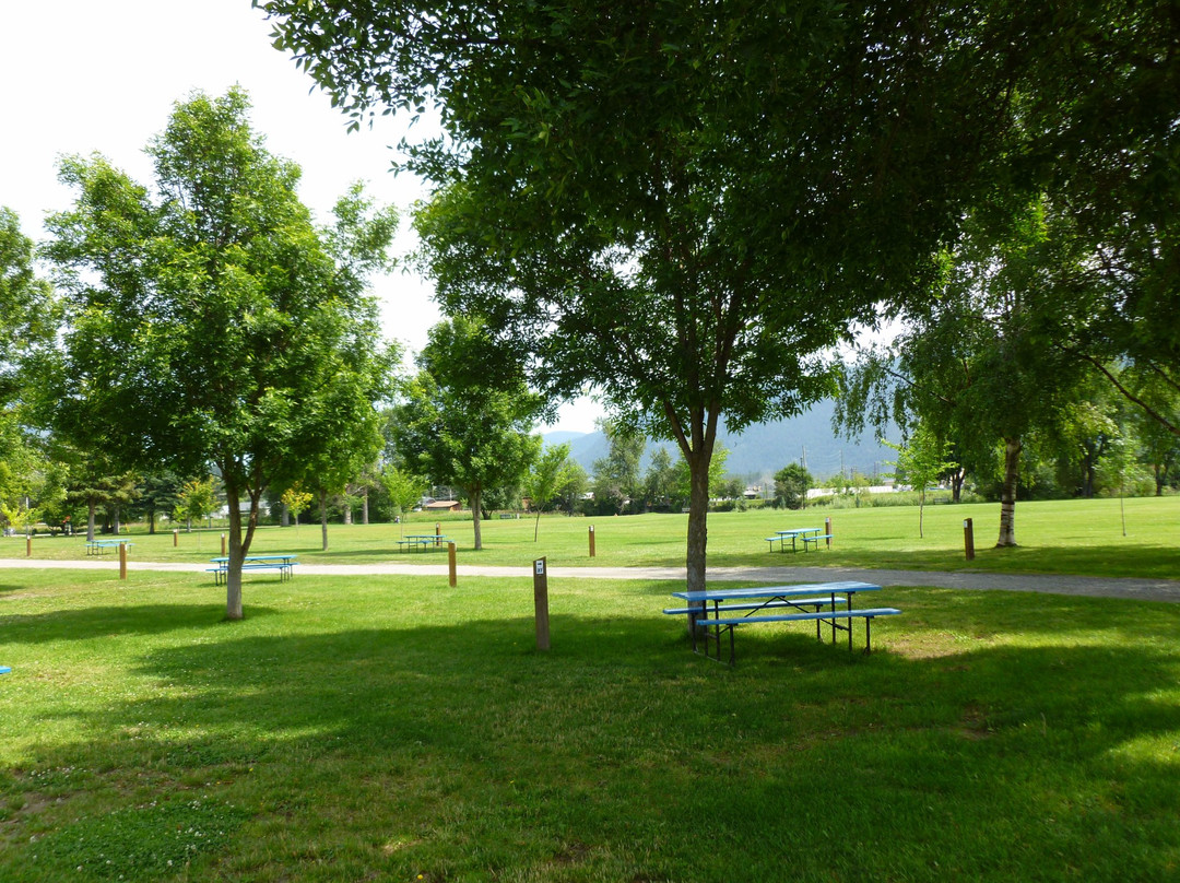 Grand Forks Municipal Park景点图片