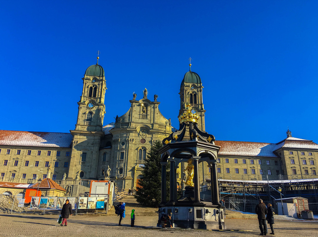 Canton of Schwyz旅游景点-Kloster Einsiedeln