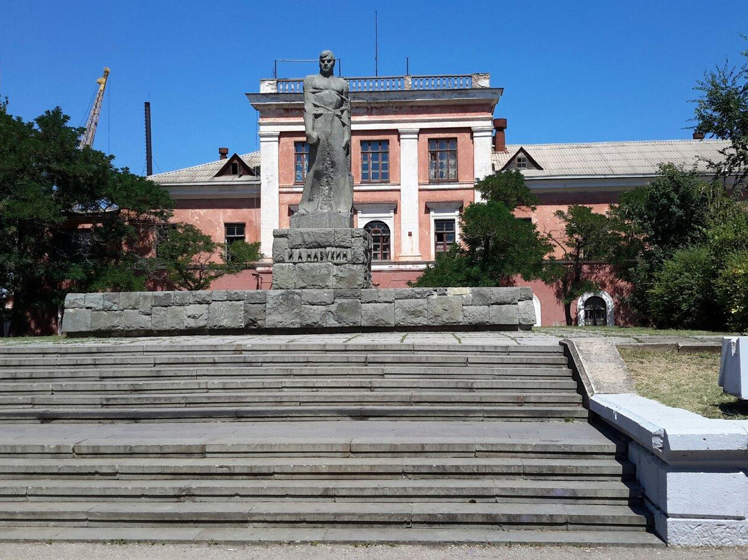 Monument to Ivan Nazukin-Feodosia必去景点