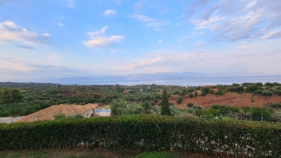 Baywatch Hotel主图