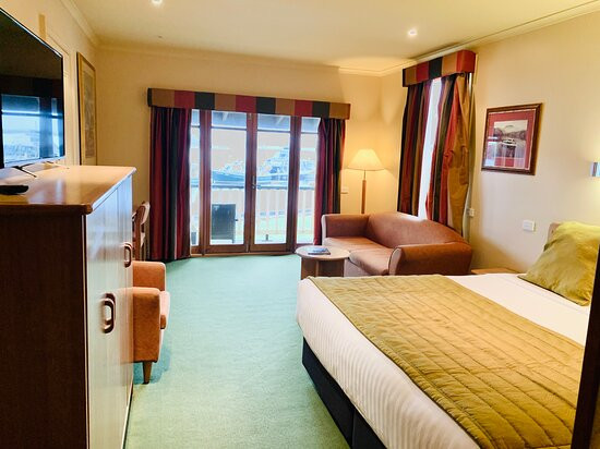 斯特拉汉村酒店主图