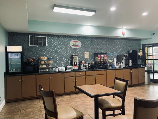 Super 8 by Wyndham Midlothian/Richmond Area主图