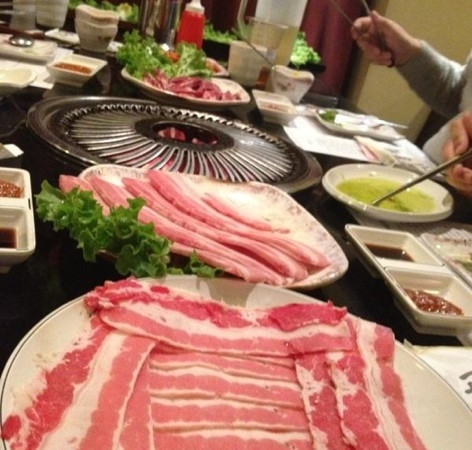 ZhangBai Shan Korean Barbeque Dian WuChuan Main Branch