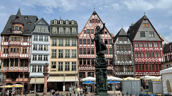 法兰克福市中心馨乐庭酒店主图