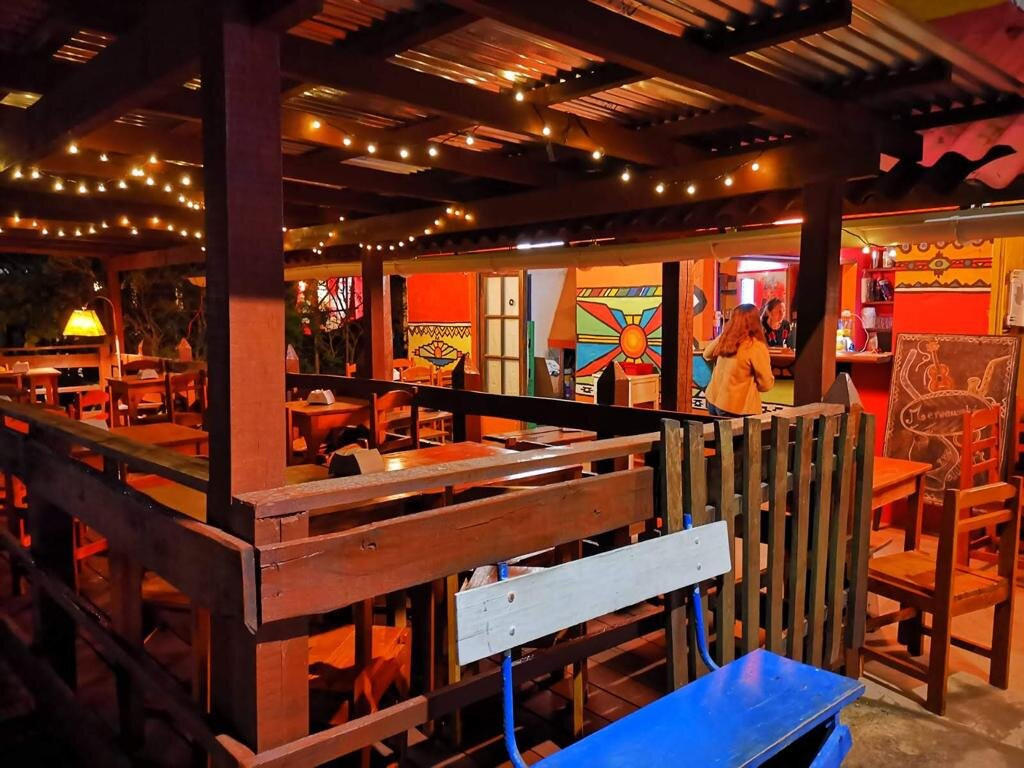 Merecumbé Resto Bar