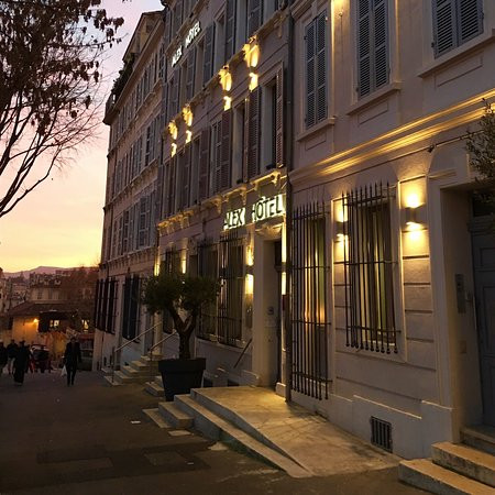 亚历克斯酒店主图