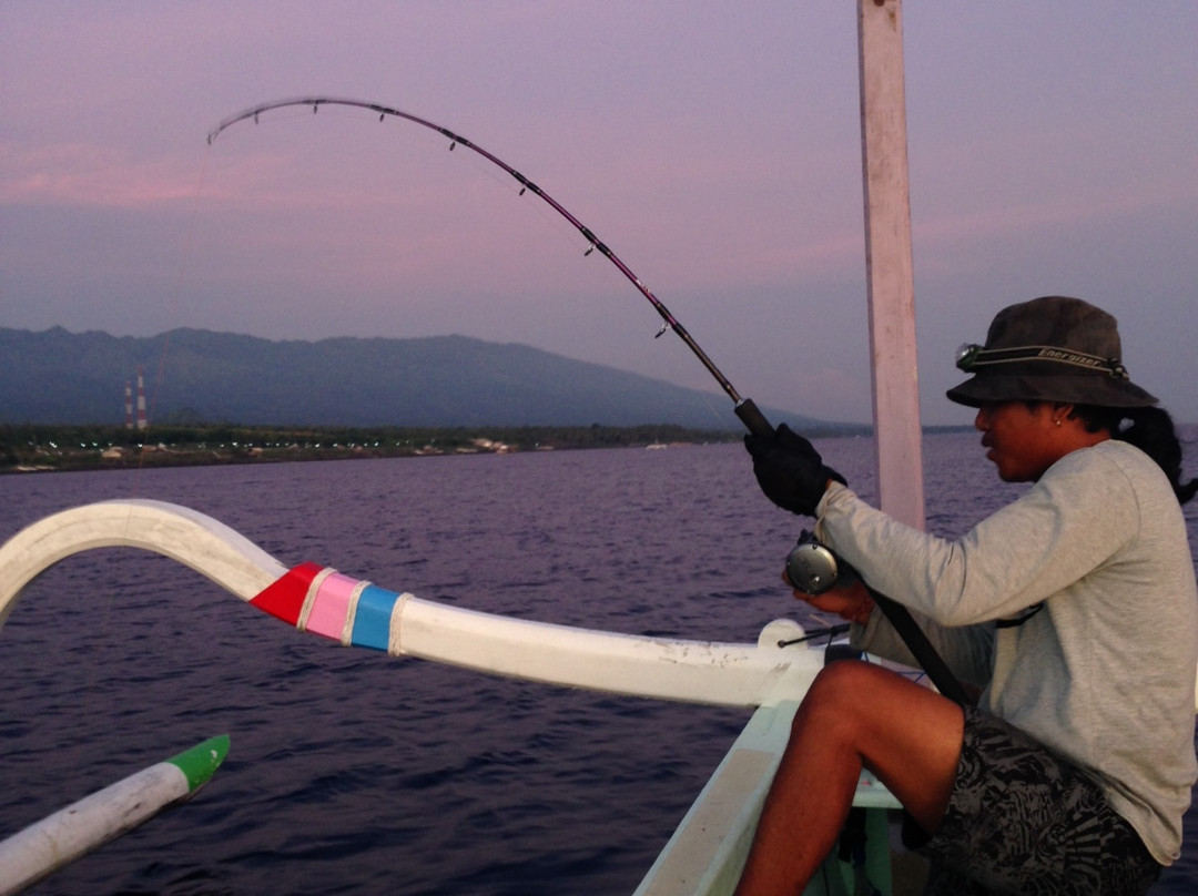 Gede Bali Tours-卡朗阿森必去景点