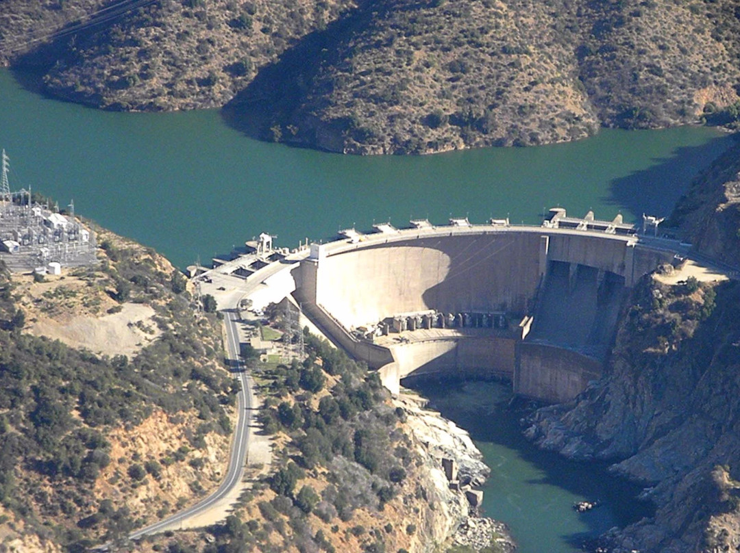 Central Hidroelectrica Rapel景点图片