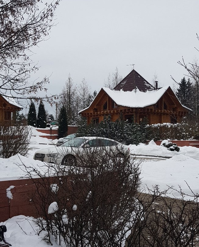 Holiday Village Syabry主图