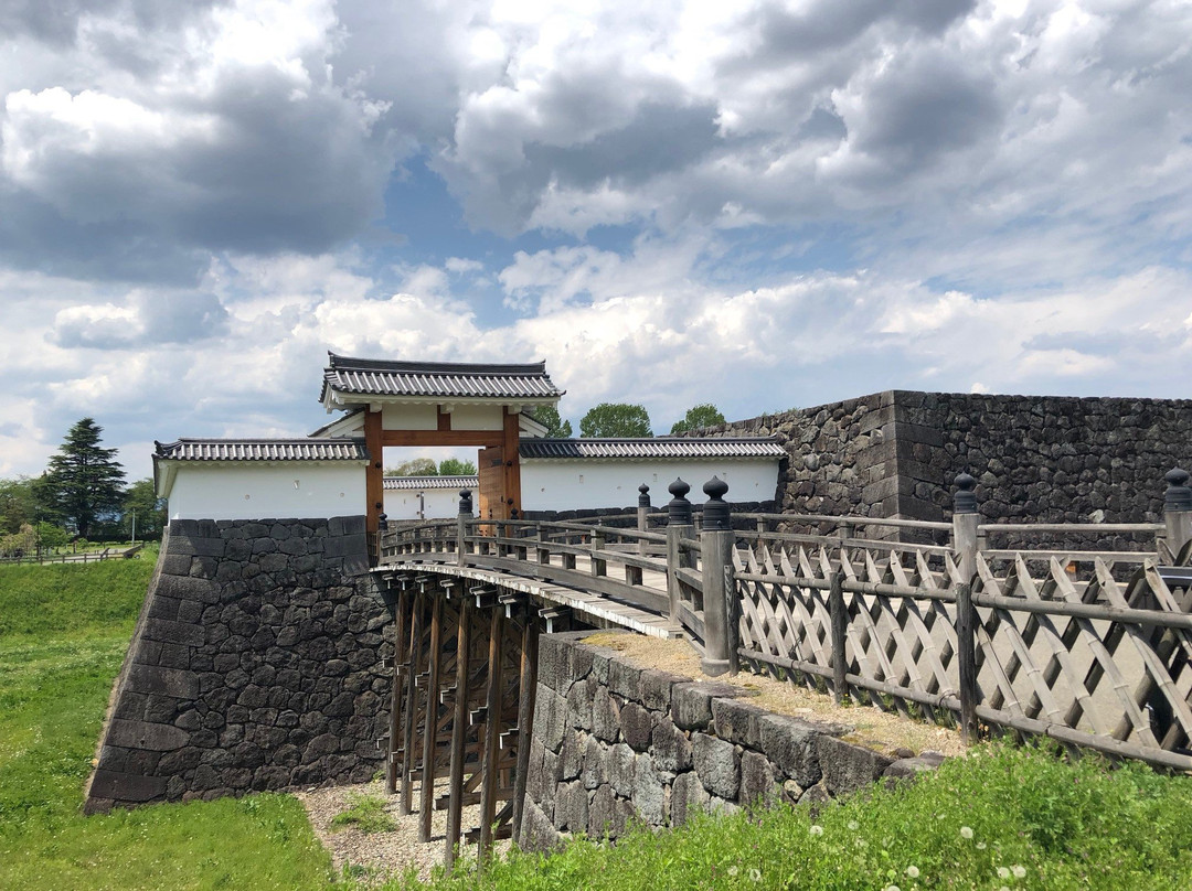 Yamagata castle景点图片