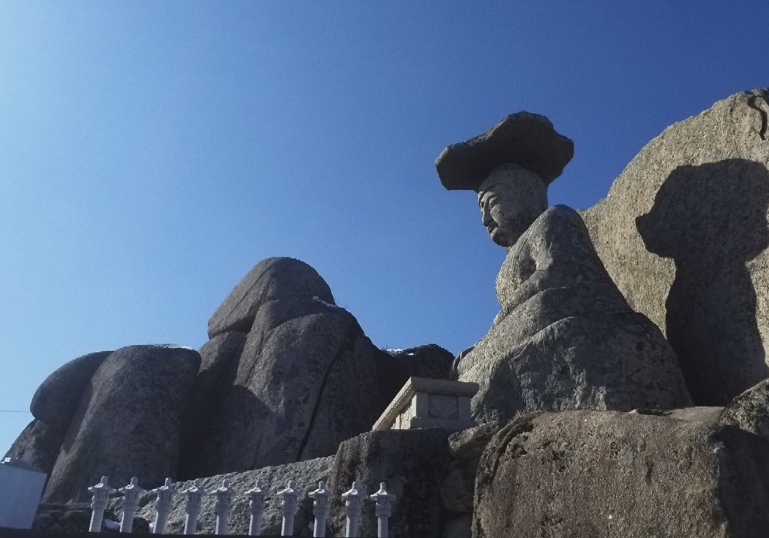 庆山市旅游景点-Gatbawi Rock