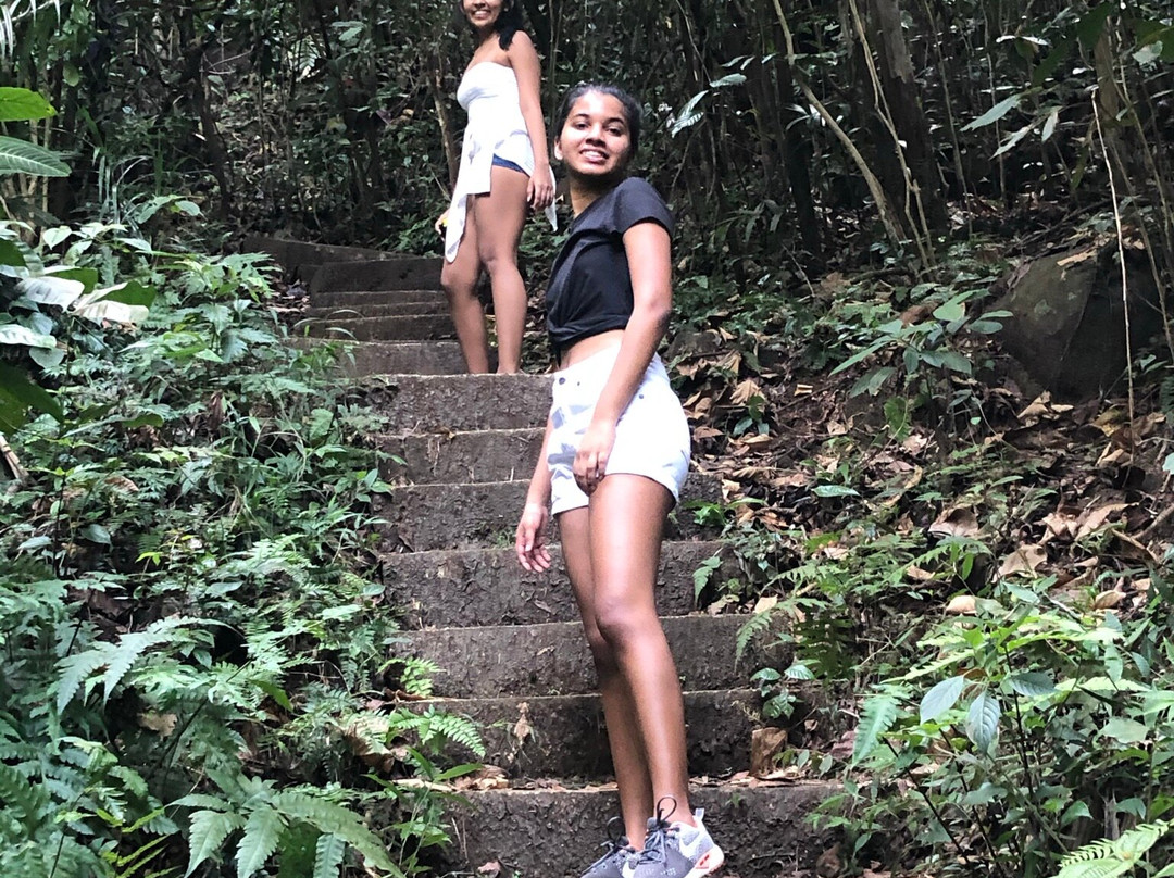 Aberdeen Falls-Ginigathena必去景点