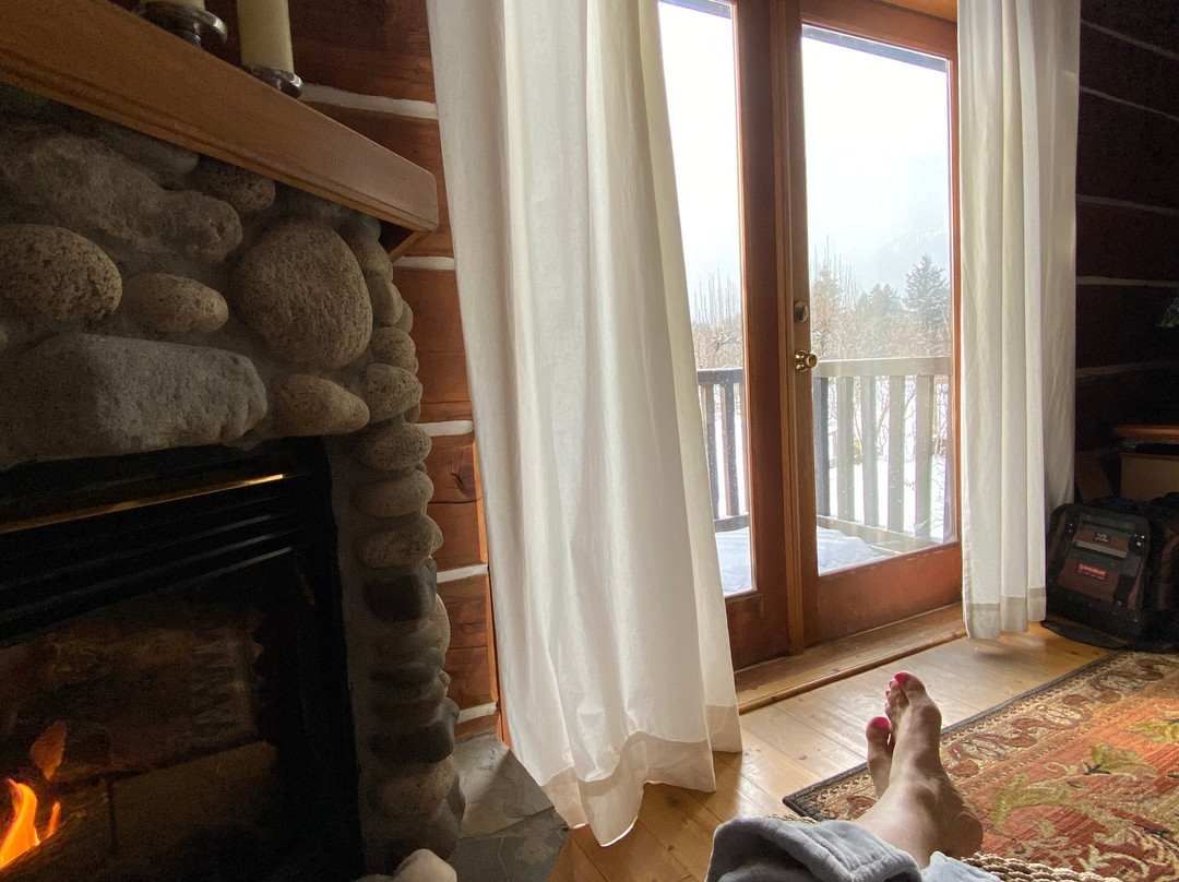 Pemberton Valley Inn主图