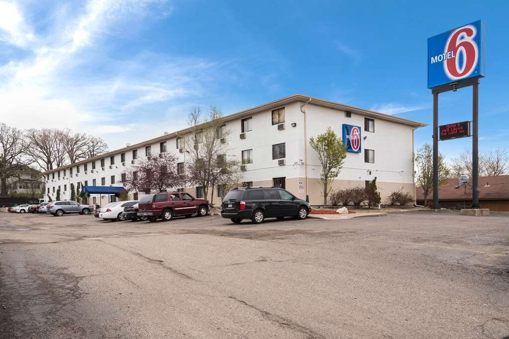 Motel 6 St Paul I-94-官方