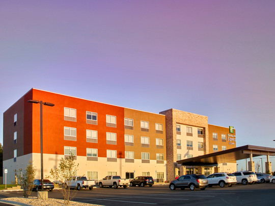 Holiday Inn Express & Suites Tulsa NE - Claremore, an IHG hotel主图