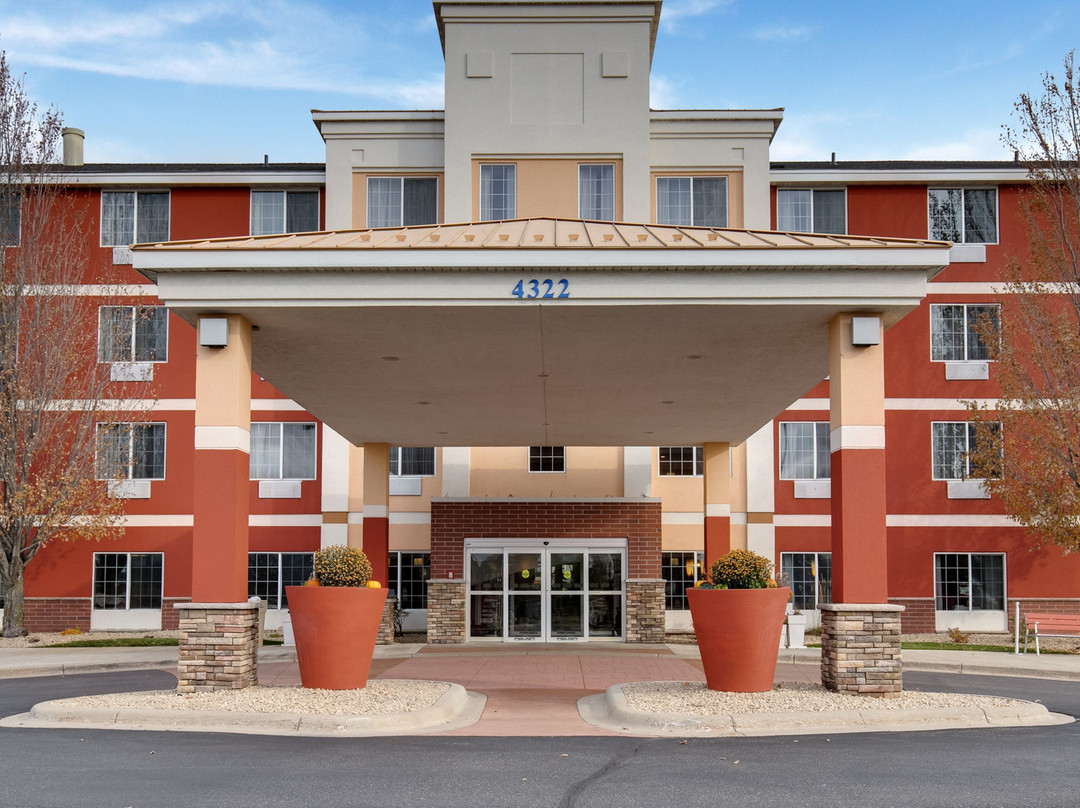 Holiday Inn Express & Suites St. Cloud by IHG主图