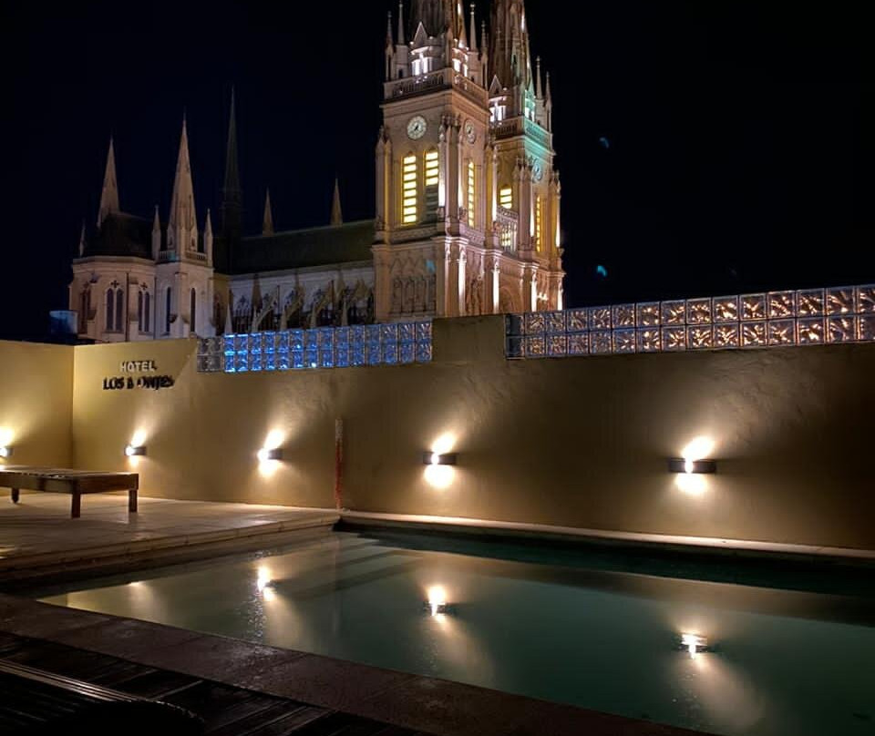 Los Monjes Hotel主图