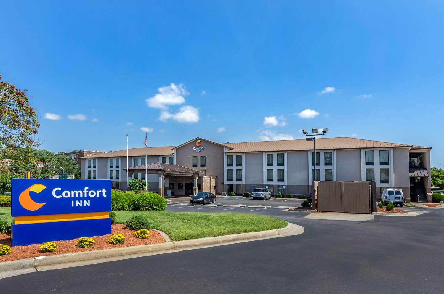 Spark by Hilton Roanoke Civic Center-官方