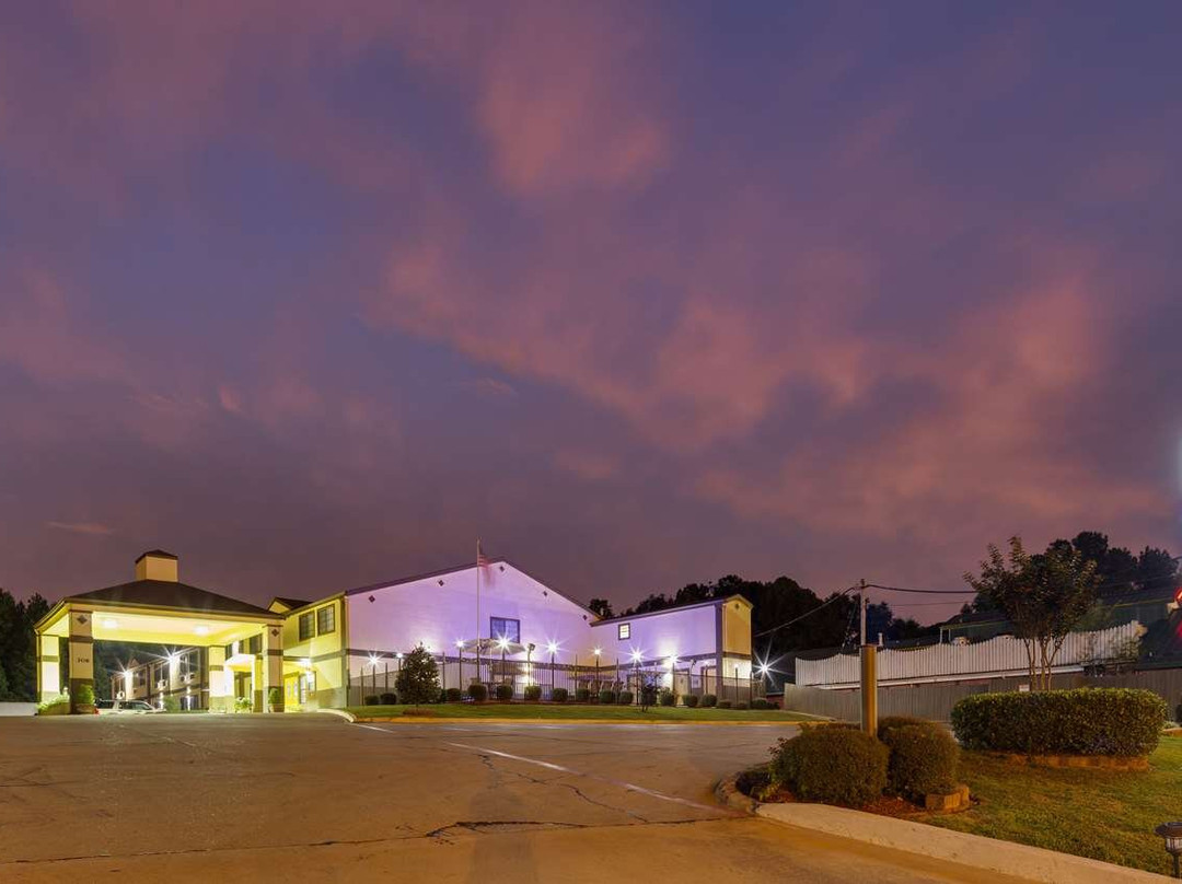 Best Western Pineywoods Inn主图