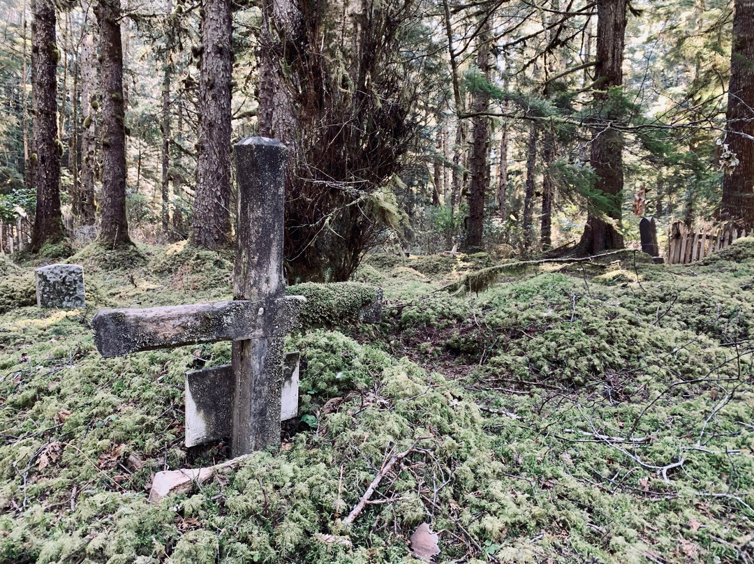 Masset Cemetery景点图片