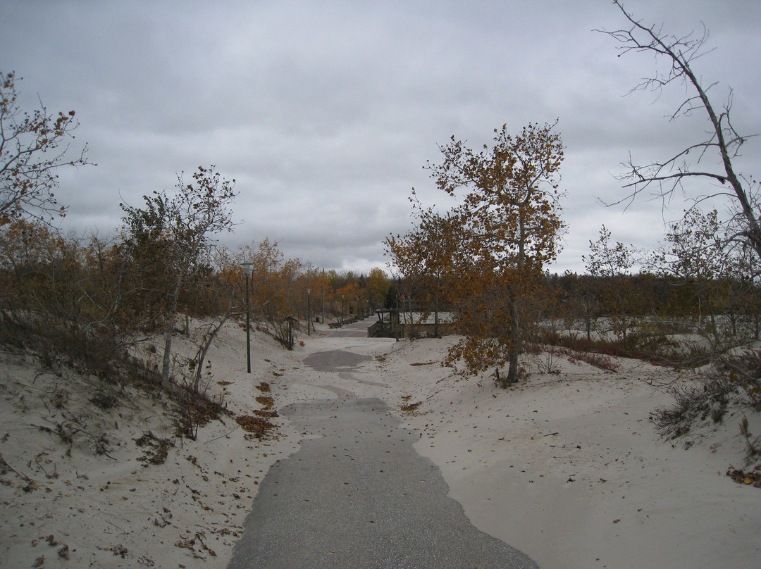 Grand Beach Provincial Park景点图片