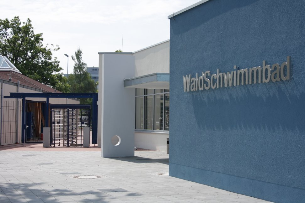 WaldSchwimmbad-新伊森堡必去景点