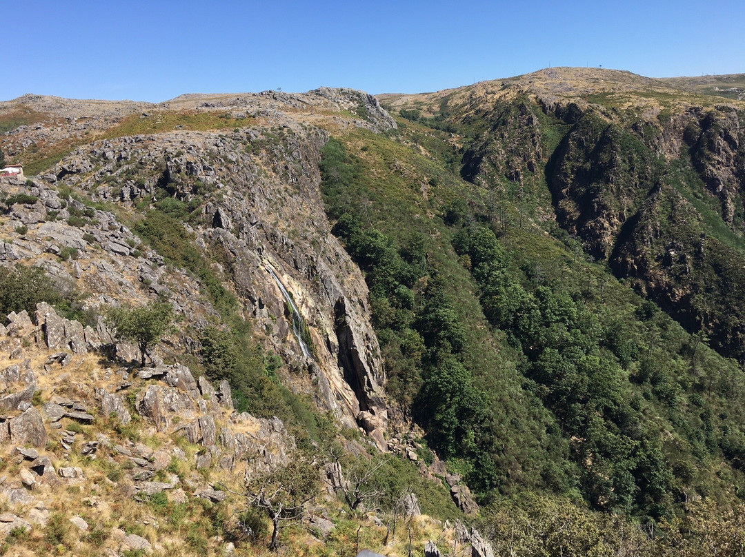 Cascata da Frecha da Mizarela景点图片