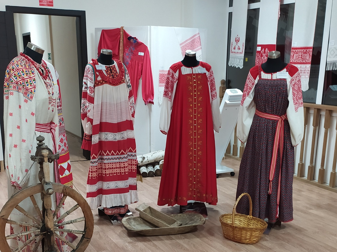 Kul'turno-Prosvetitel'skiy Tsentr Imeni Svyatitelya Innokentiya-Anga必去景点