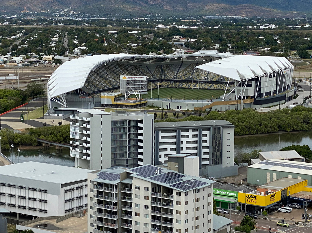 汤斯维尔假日酒店主图