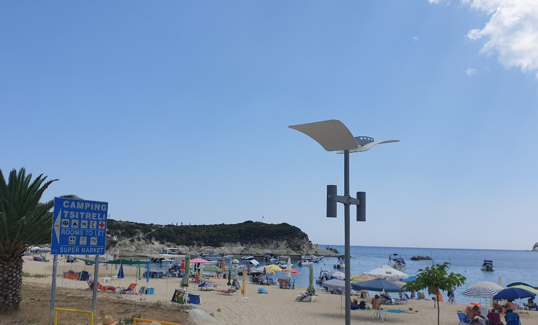 Kalamitsi Beach景点图片