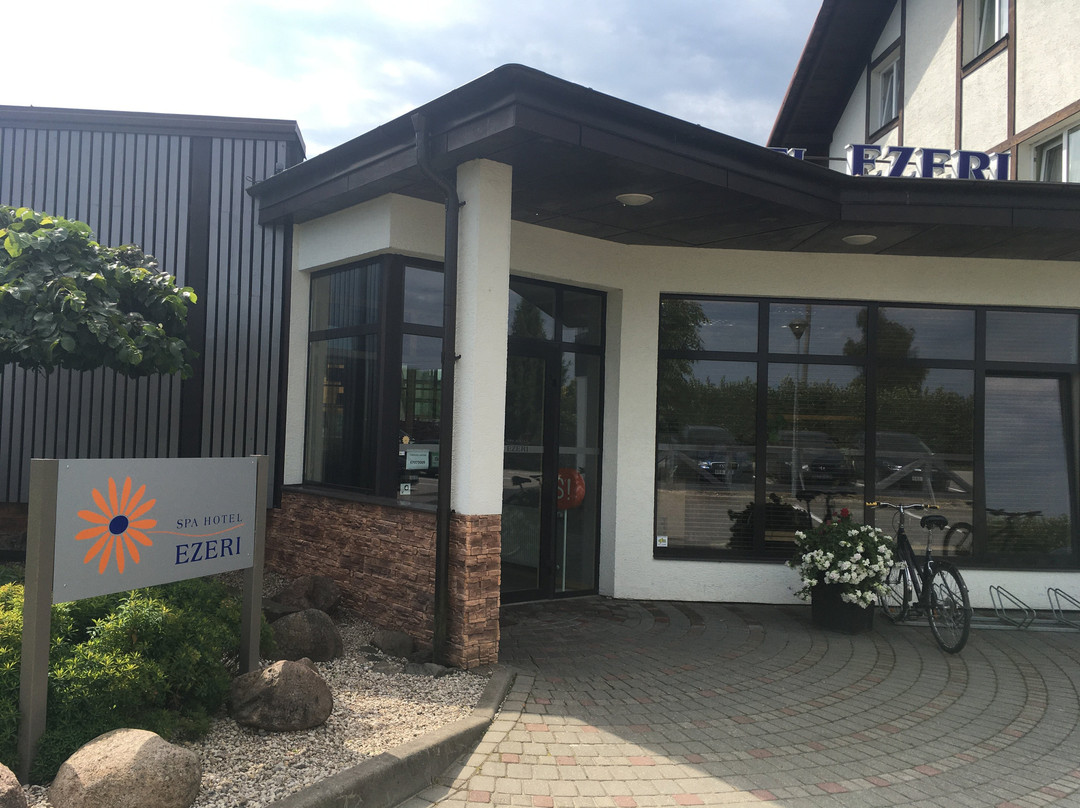 艾则瑞温泉酒店主图