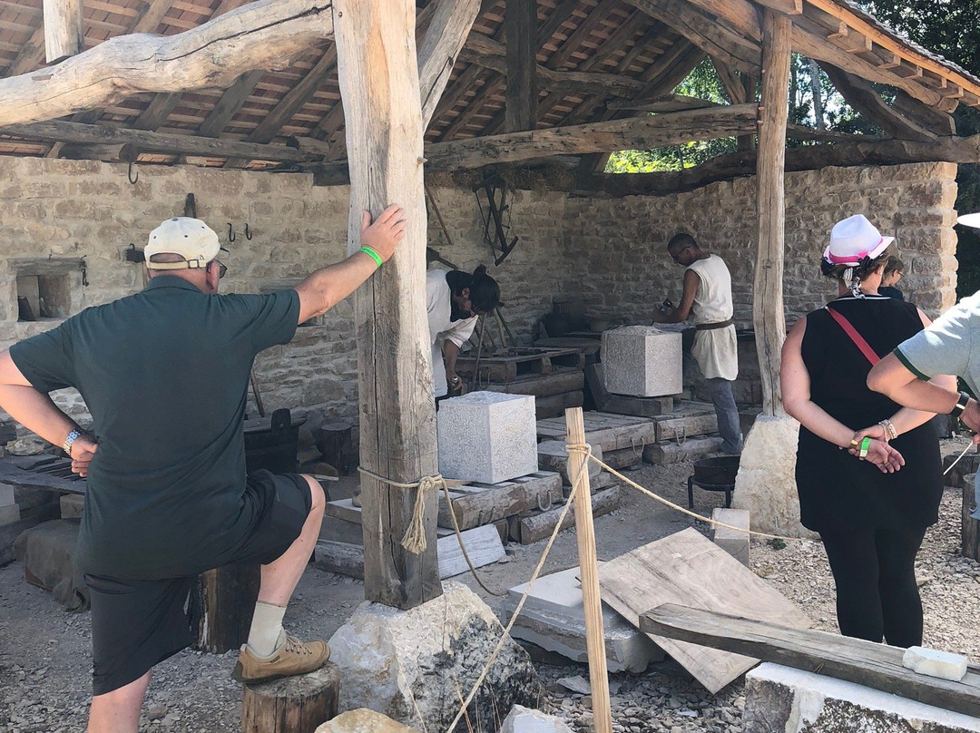 Chantier Médiéval de Montcornelles-Aranc必去景点