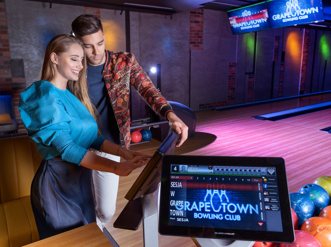 Hades Sport Pub & Bowling景点图片