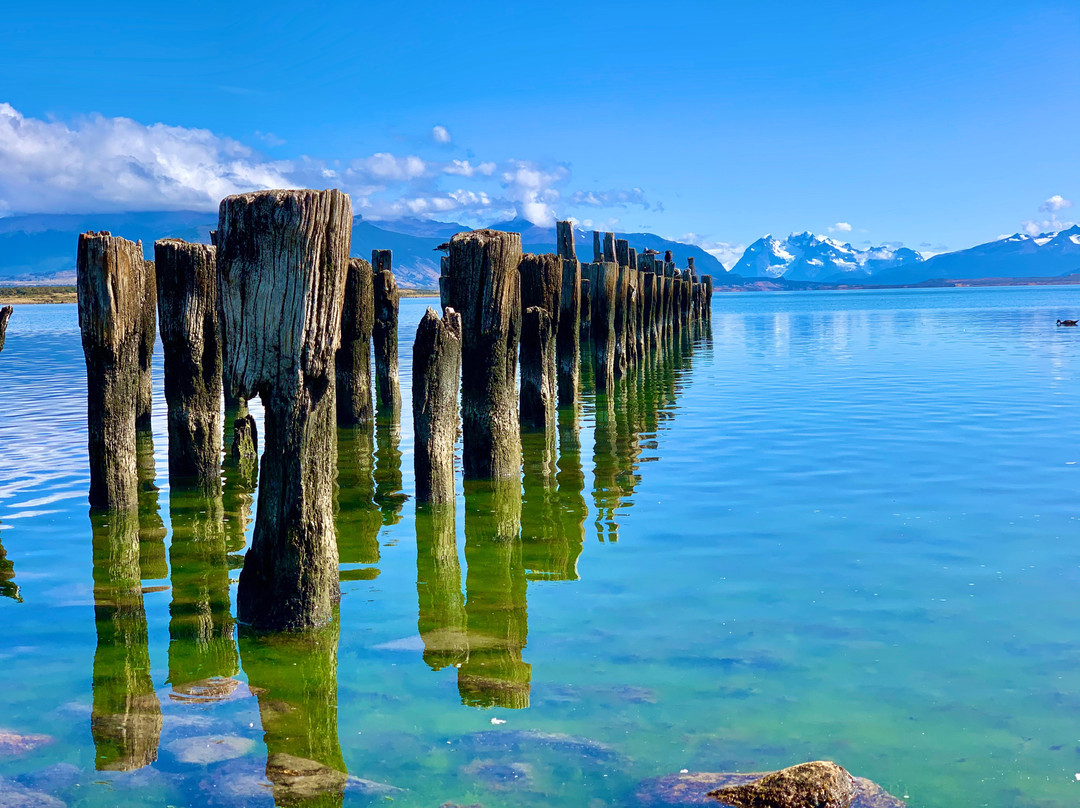 Monumento de la Mano-纳塔莱斯港必去景点