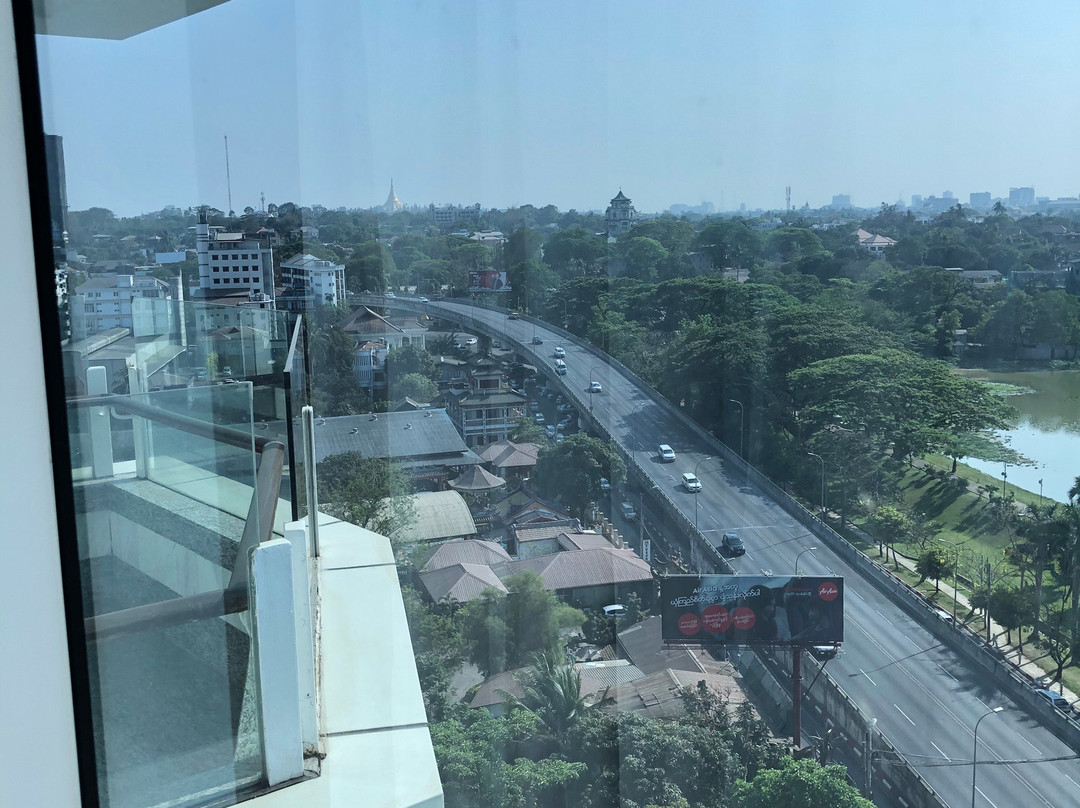 茵雅湖-仰光必去景点