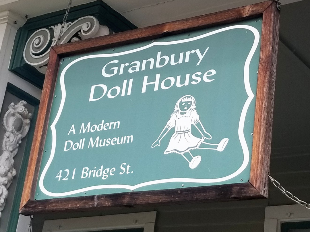 Granbury Doll House Inc-格兰伯里必去景点
