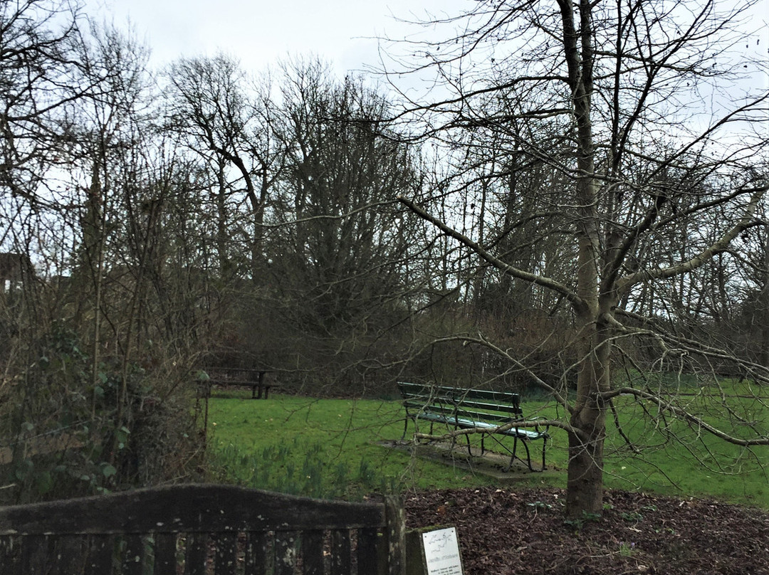 Wadhurst Memorial Cross景点图片