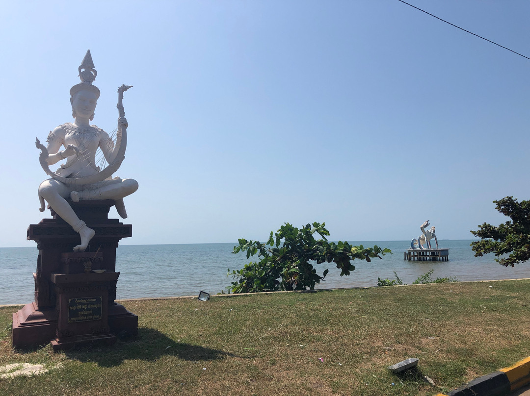 Crab Statue-白马必去景点