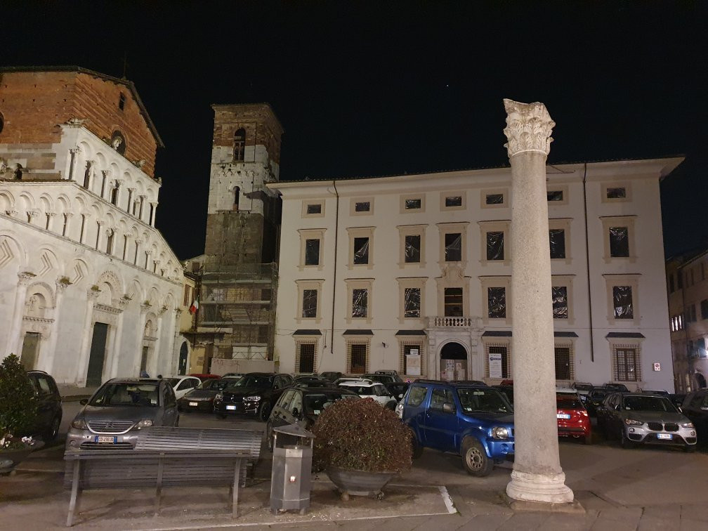 Piazza Santa Maria景点图片