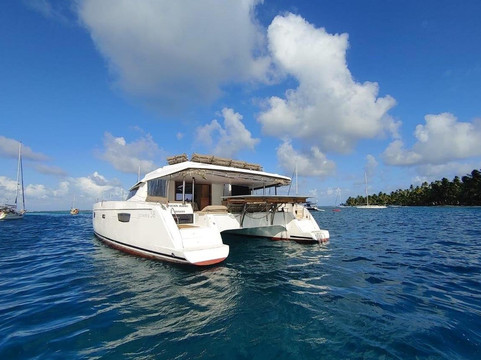 Catamaran Charter San Blas-埃尔波韦尼尔必去景点