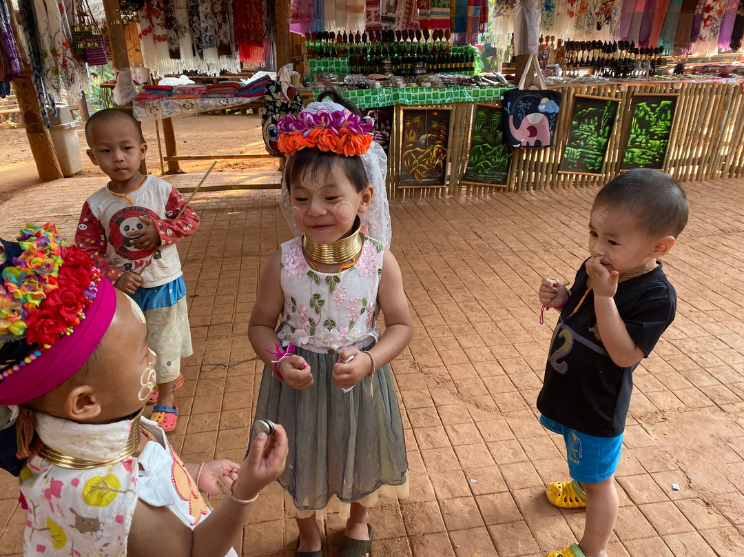 Lahu Village景点图片