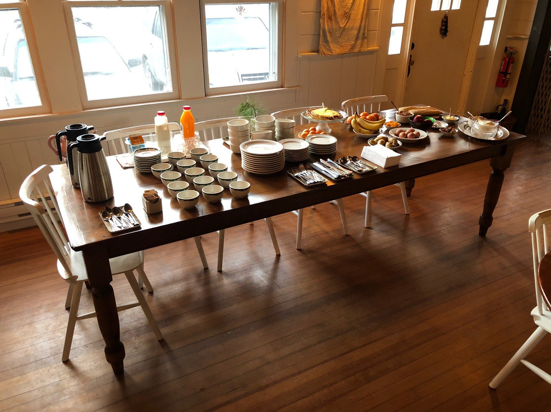 The Red Rose Motel主图