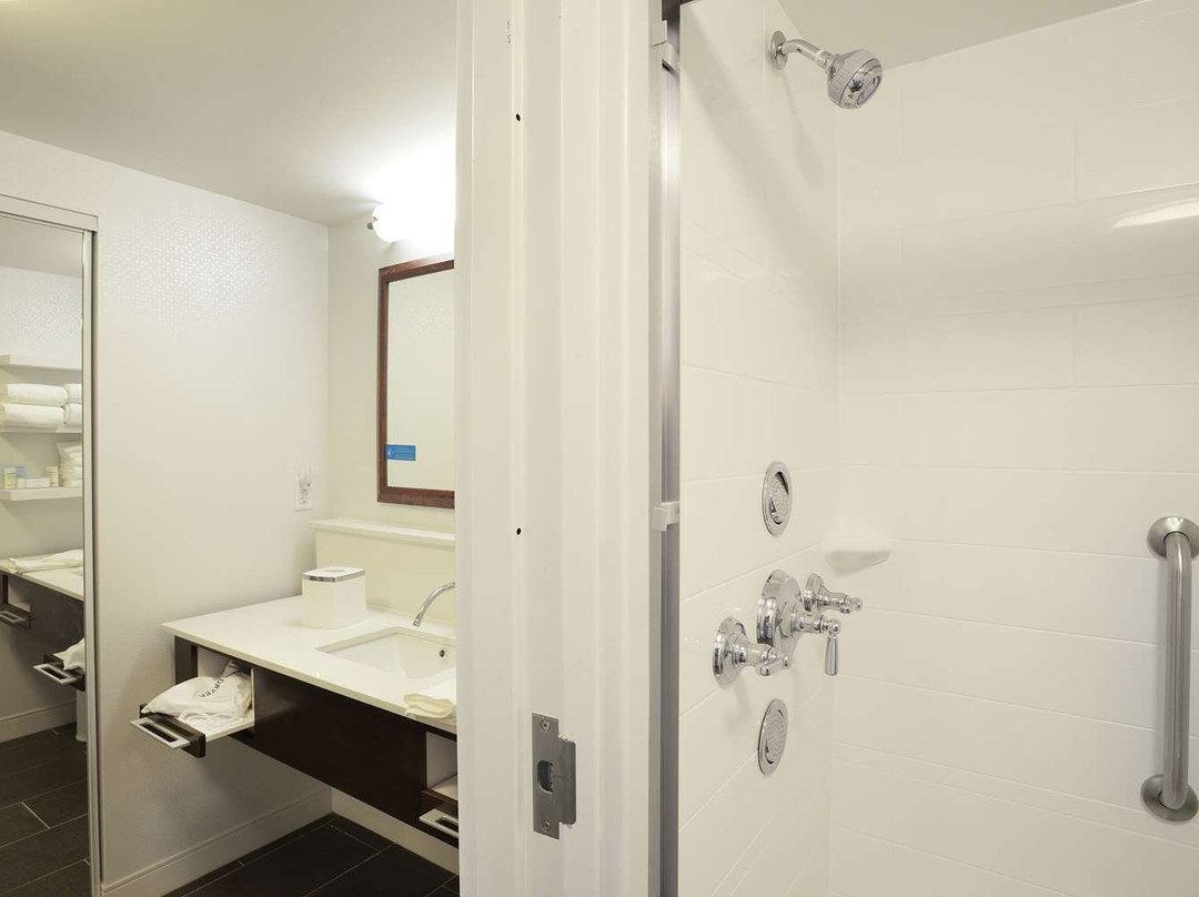 Hampton Inn & Suites Cincinnati/kenwood主图