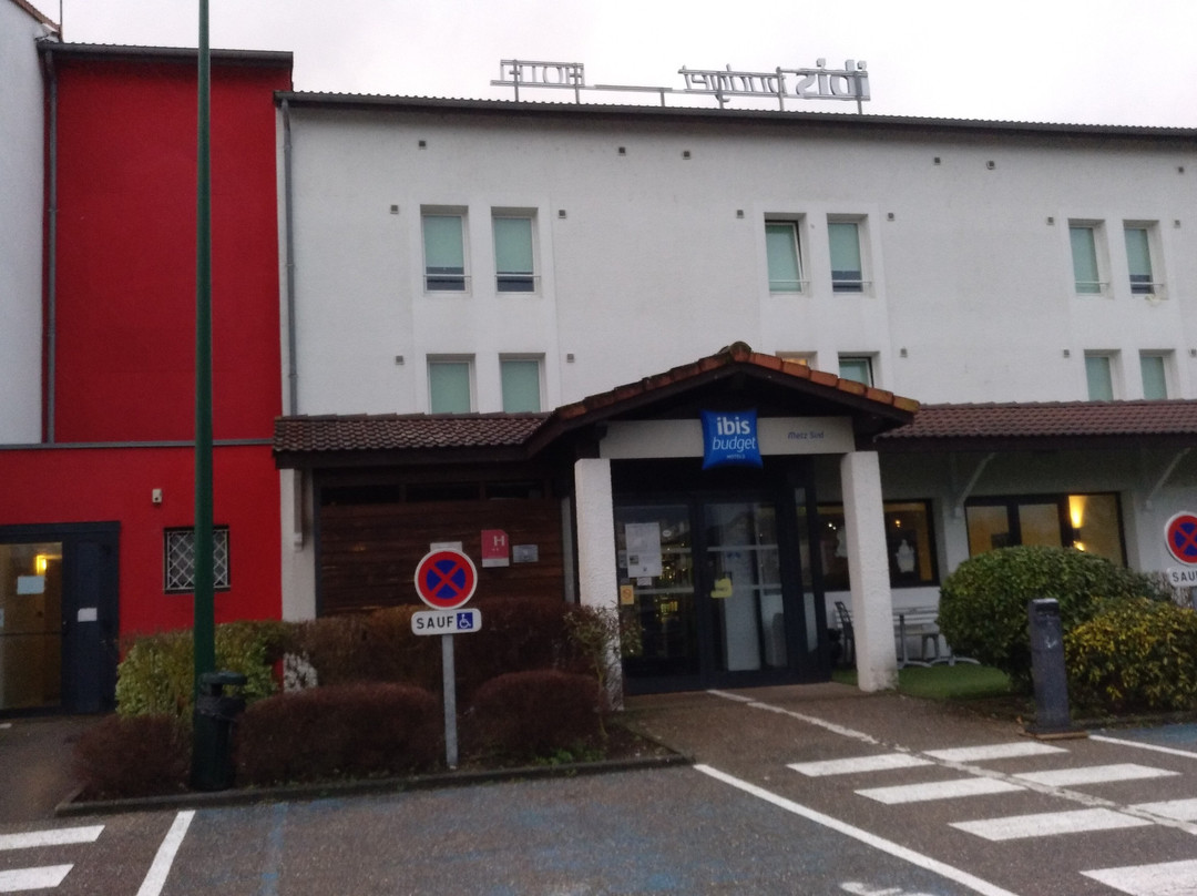 南梅斯伊塔普酒店主图